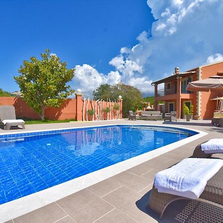 Villa Alex Sinarades Экстерьер фото