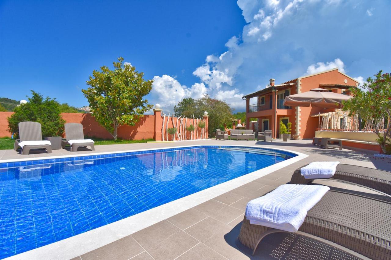 Villa Alex Sinarades Экстерьер фото