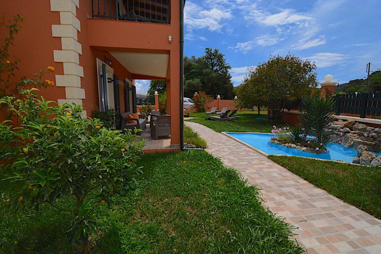 Villa Alex Sinarades Экстерьер фото